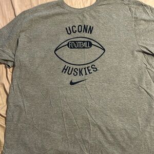 UConn Football T-Shirt XXXL